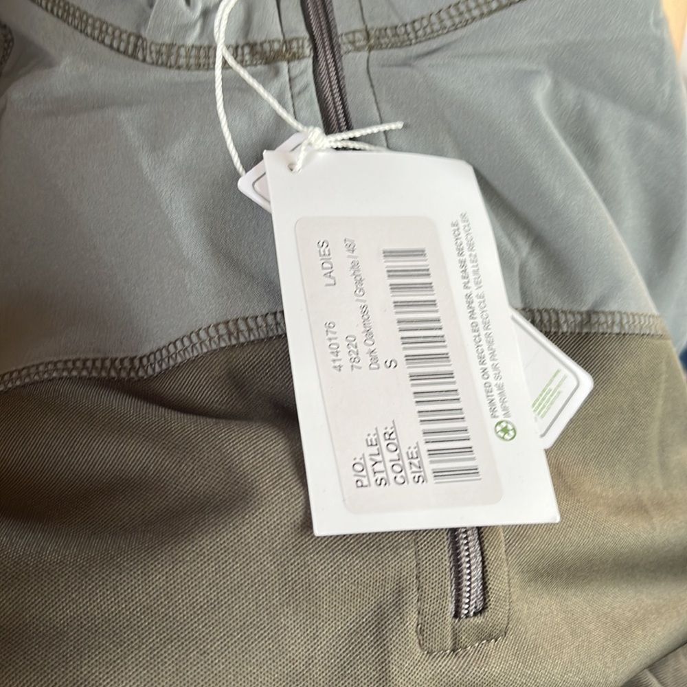 LADIES' EXCURSION CIRCUIT PERFORMANCE QUARTER-ZIP - Picture 4 of 6